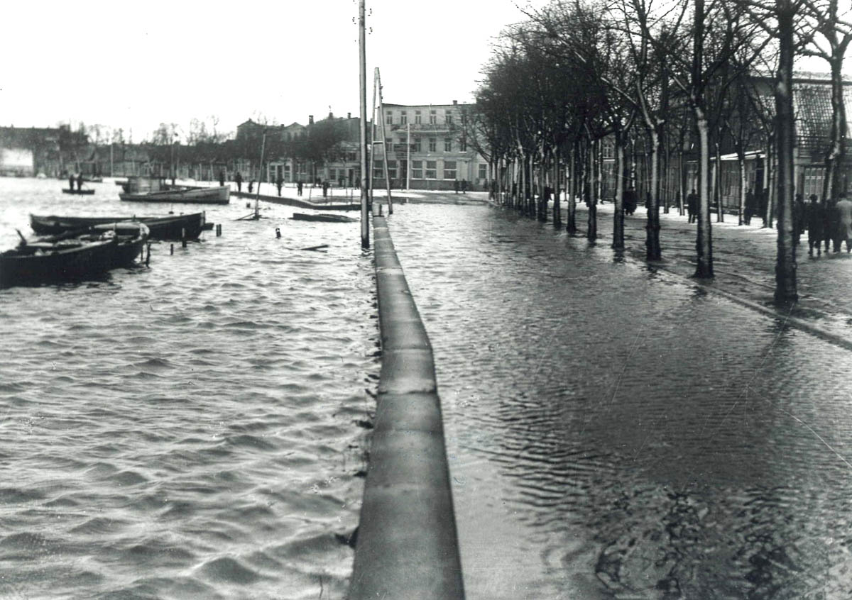  Auswirkungen der Sturmflut 1954 in Warnemünde am Alten Strom Süd 